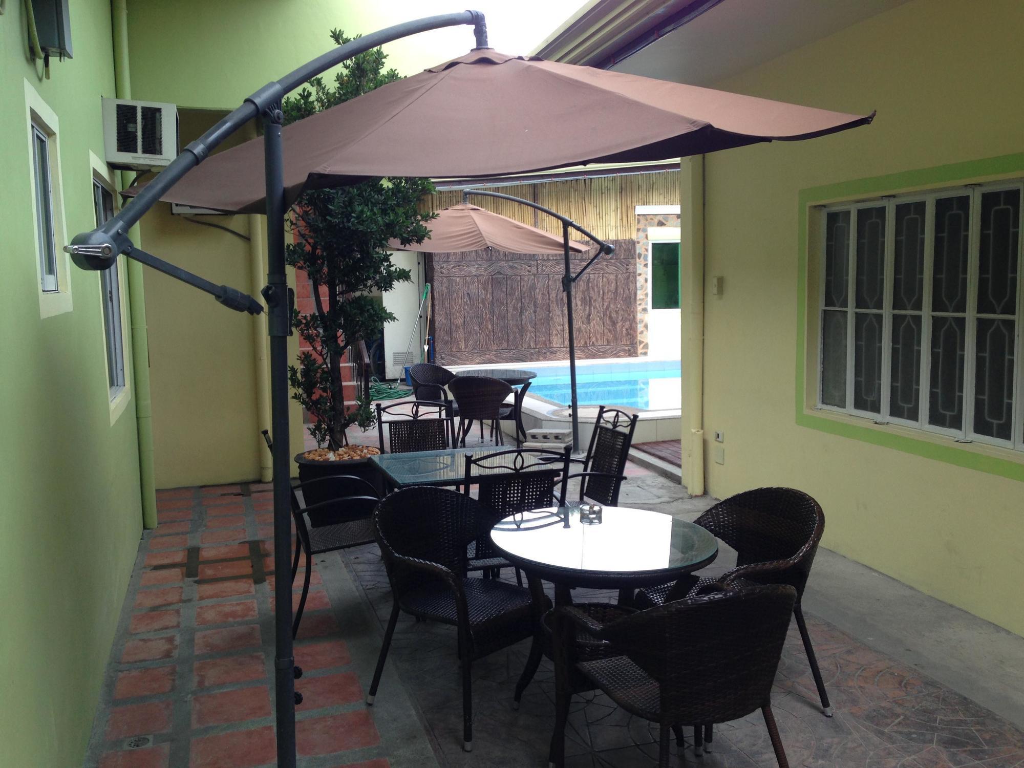 Sun Moon Poolside Hotel Angeles Ngoại thất bức ảnh