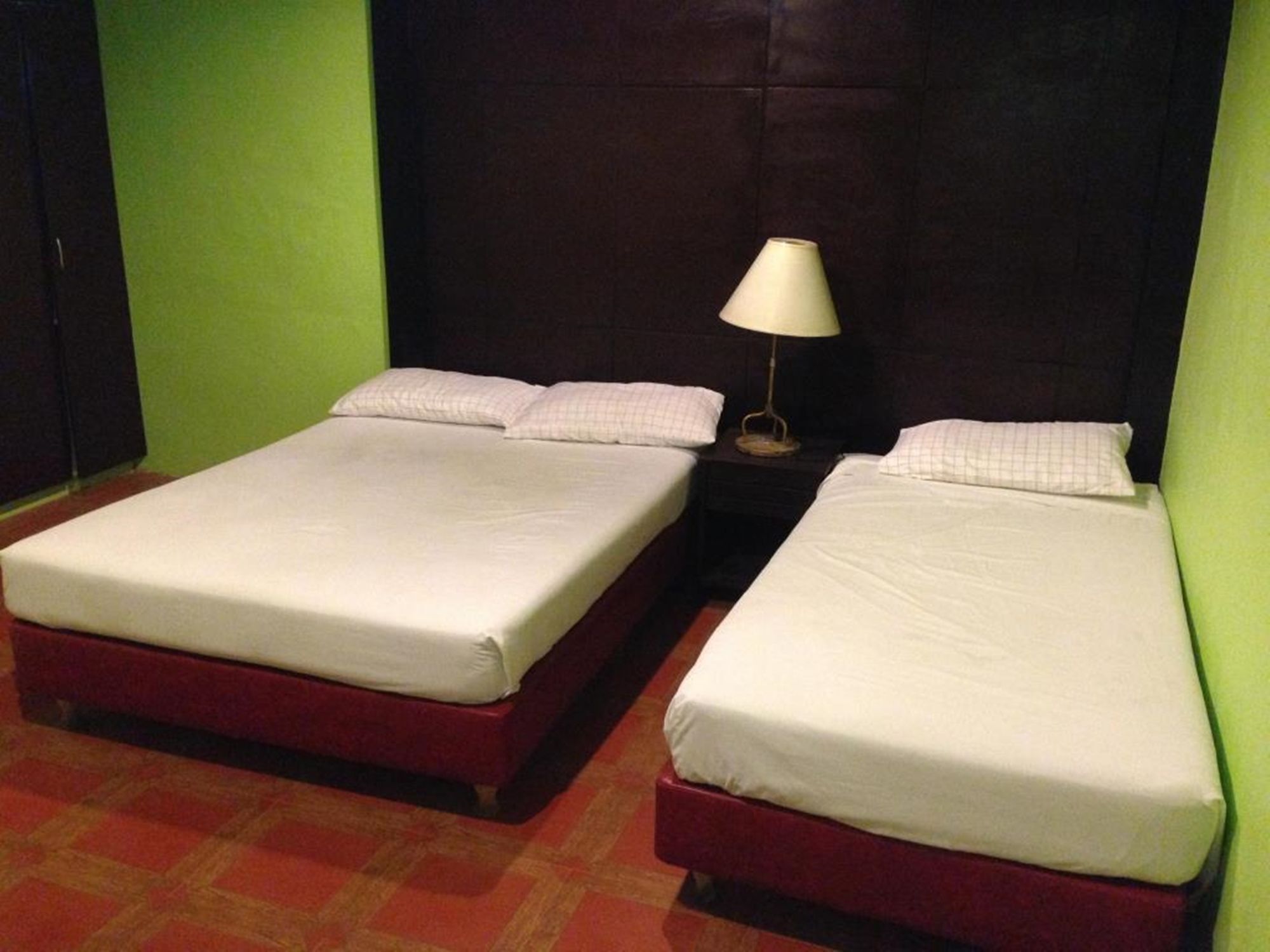 Sun Moon Poolside Hotel Angeles Ngoại thất bức ảnh